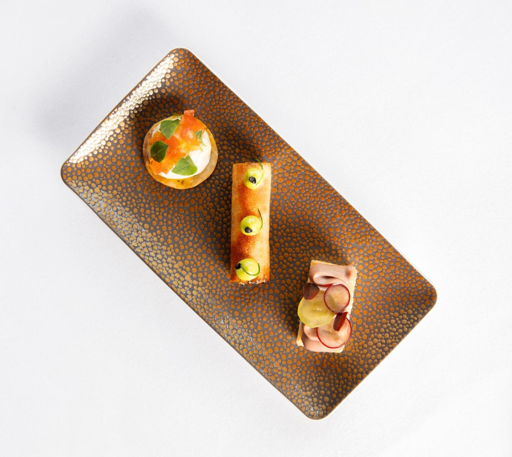 Schloss Roxburghe, Part Of Destination By Hyatt 외부 사진 Canapés