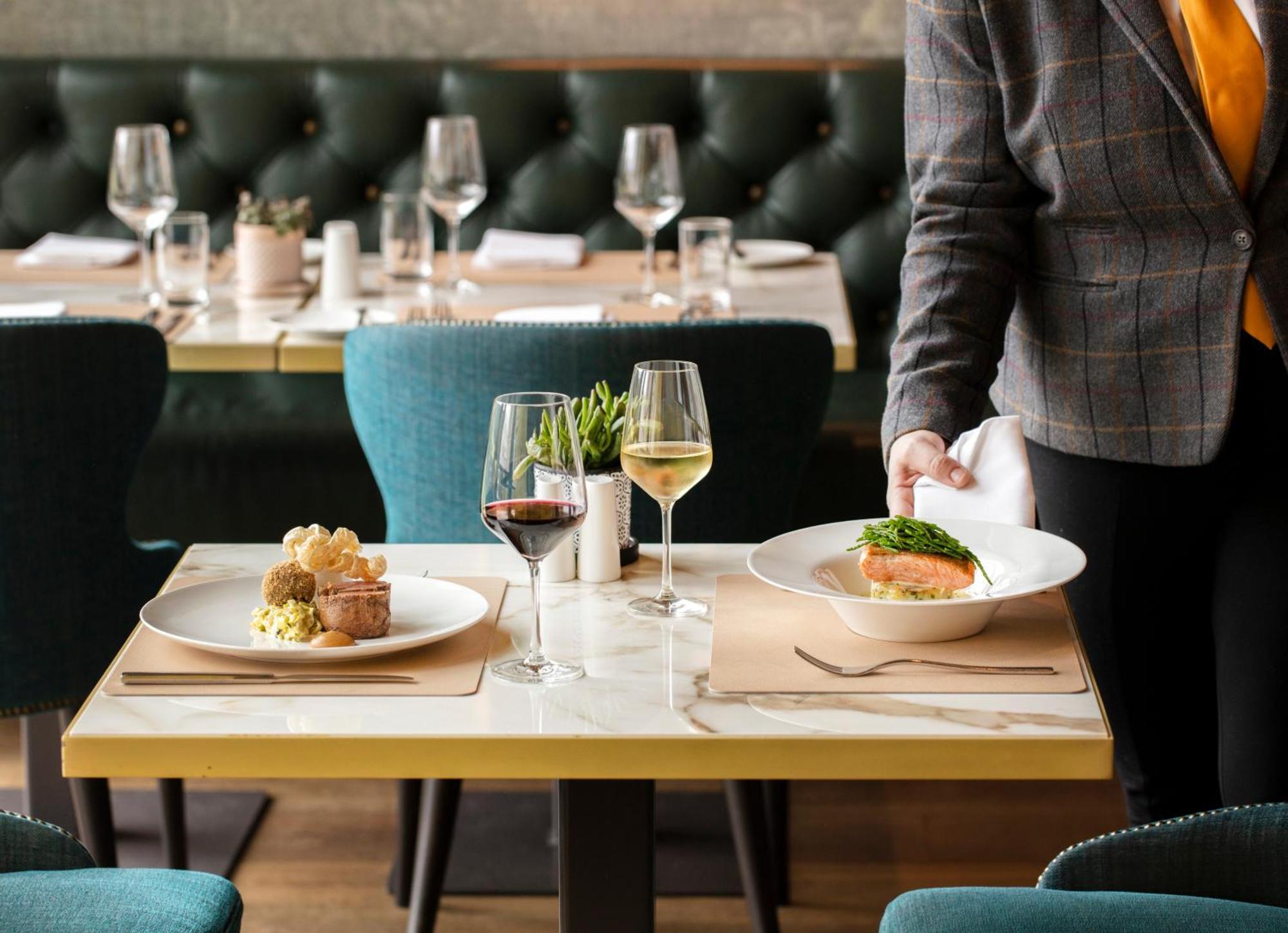 Schloss Roxburghe, Part Of Destination By Hyatt 외부 사진 A server clearing a table