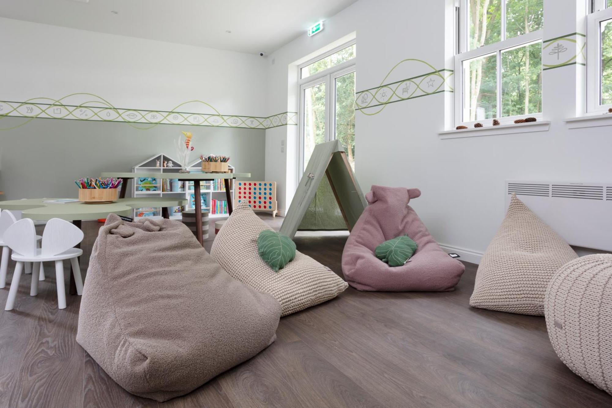 Schloss Roxburghe, Part Of Destination By Hyatt 외부 사진 Bean bag chairs