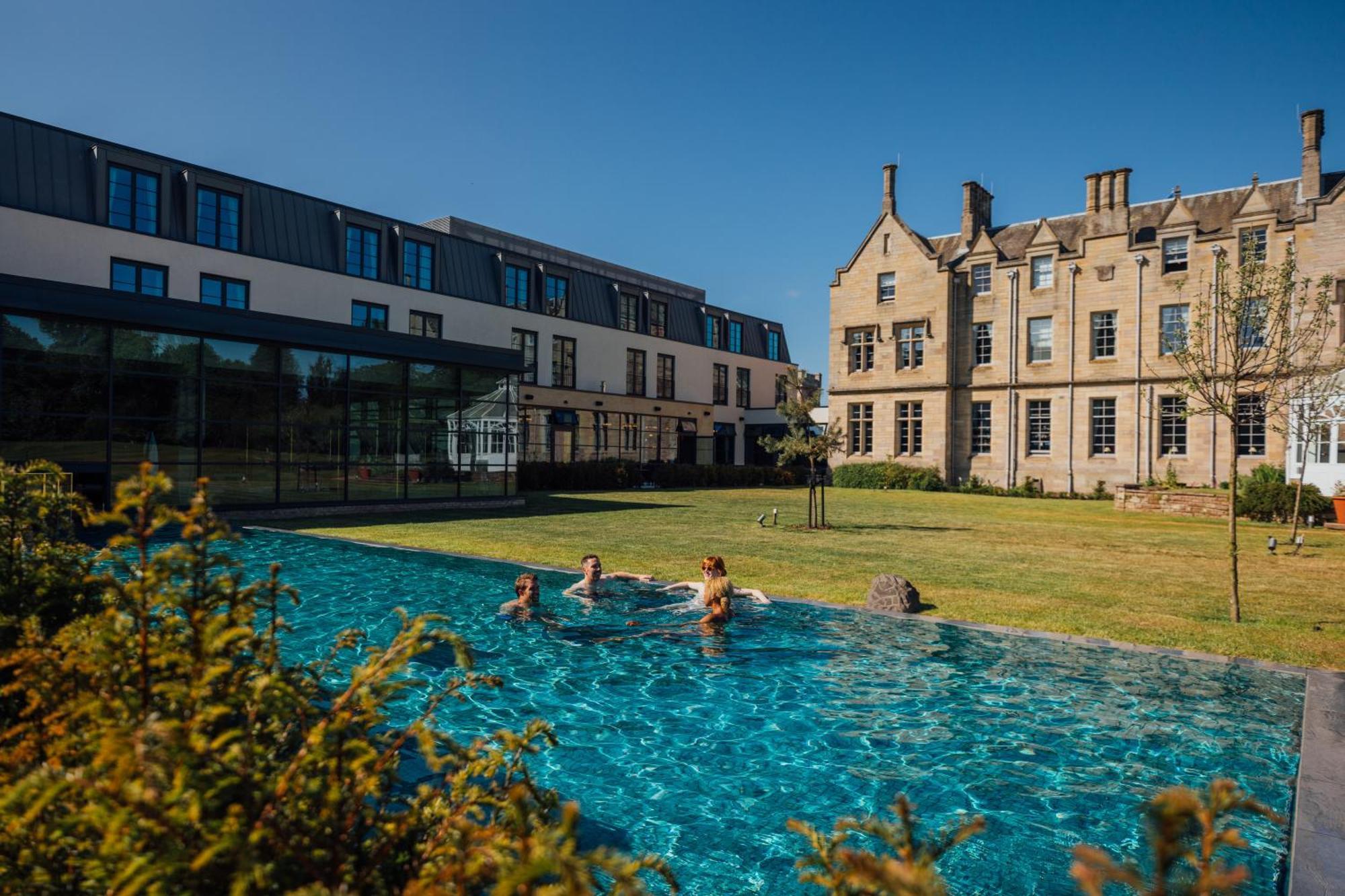 Schloss Roxburghe, Part Of Destination By Hyatt 외부 사진 The swimming pool at the Edinburgh Academy