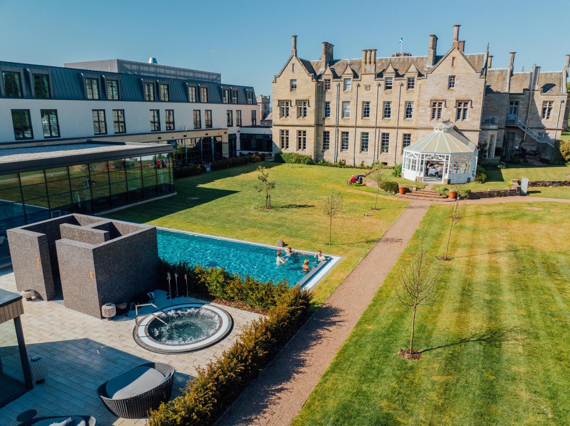 Schloss Roxburghe, Part Of Destination By Hyatt 외부 사진 The hotel's spa
